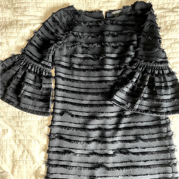 Club Monaco Quincy Bell Sleeve Sheath Dress - Size 4 - Navy Blue - Picture 1 of 9